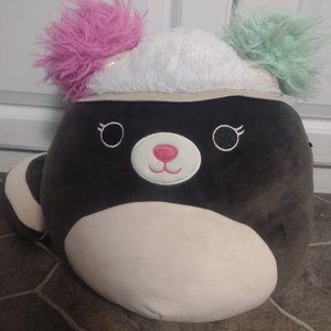 Skunk squishmellow